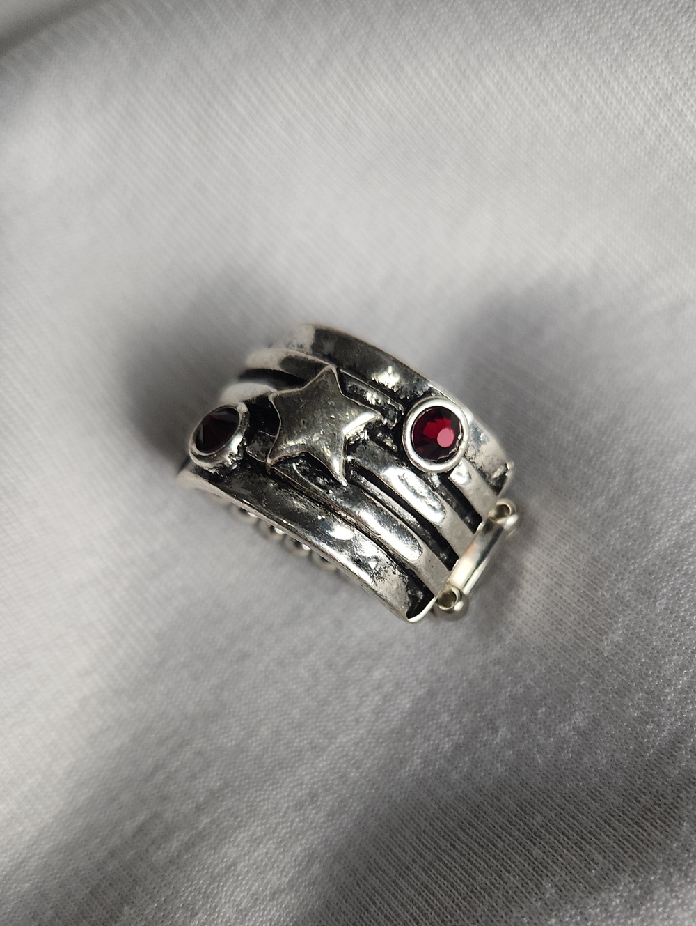Silver Star Stretch Ring with Red Gems